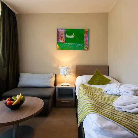 Отель Bystra
